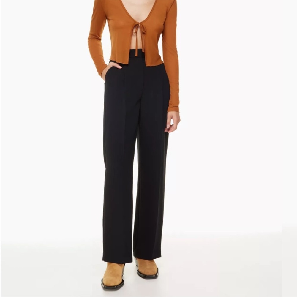 Like new Aritzia The Effortless Pants Wilfred Black Size 0